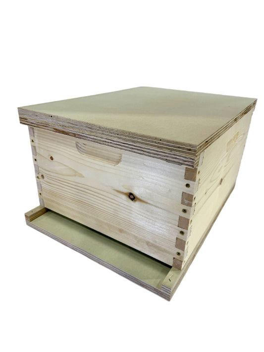 Assembled single deep langstroth hive